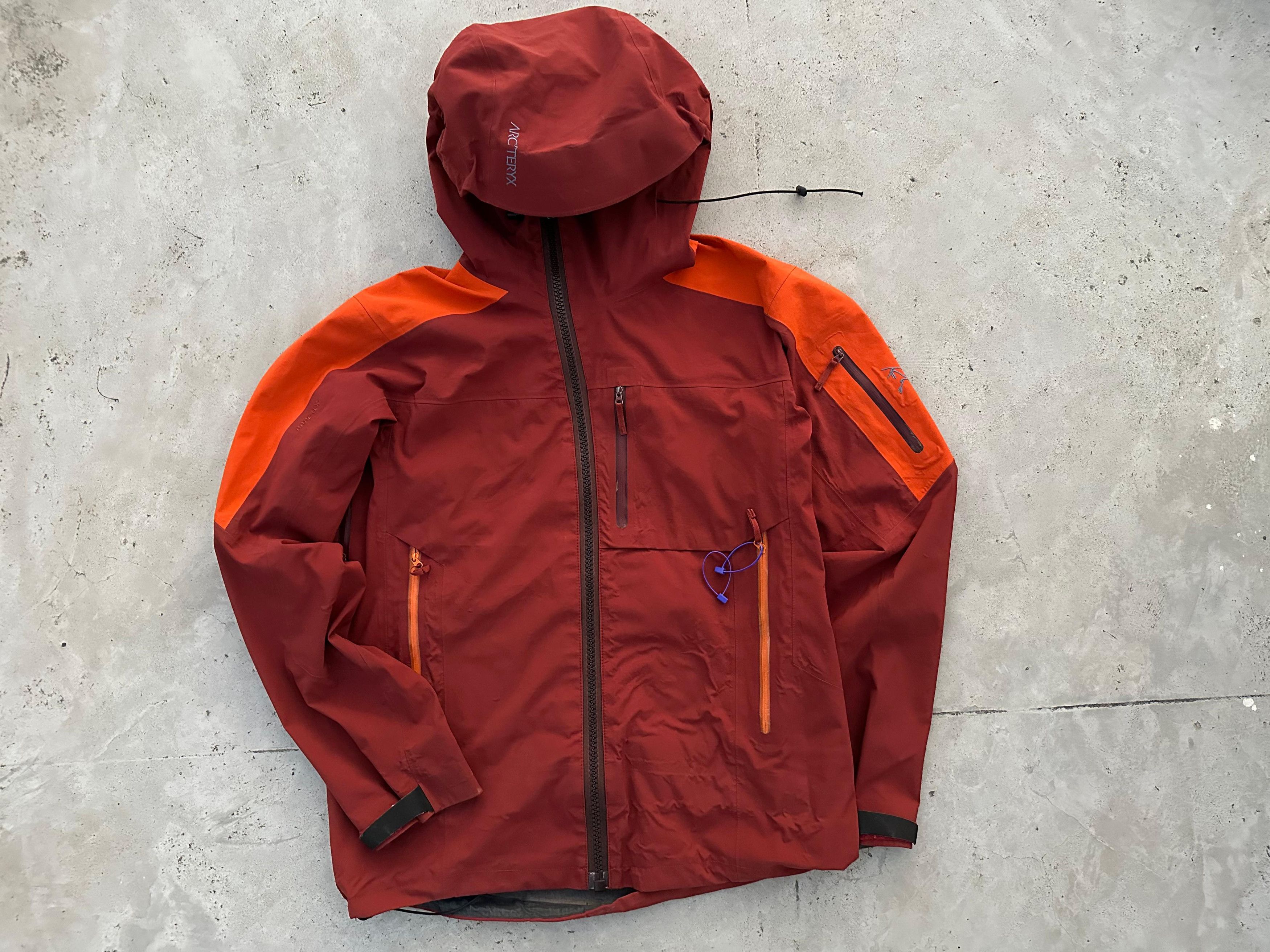 2012 Vintage Arcteryx Gore stingray Tex Recco Jacket