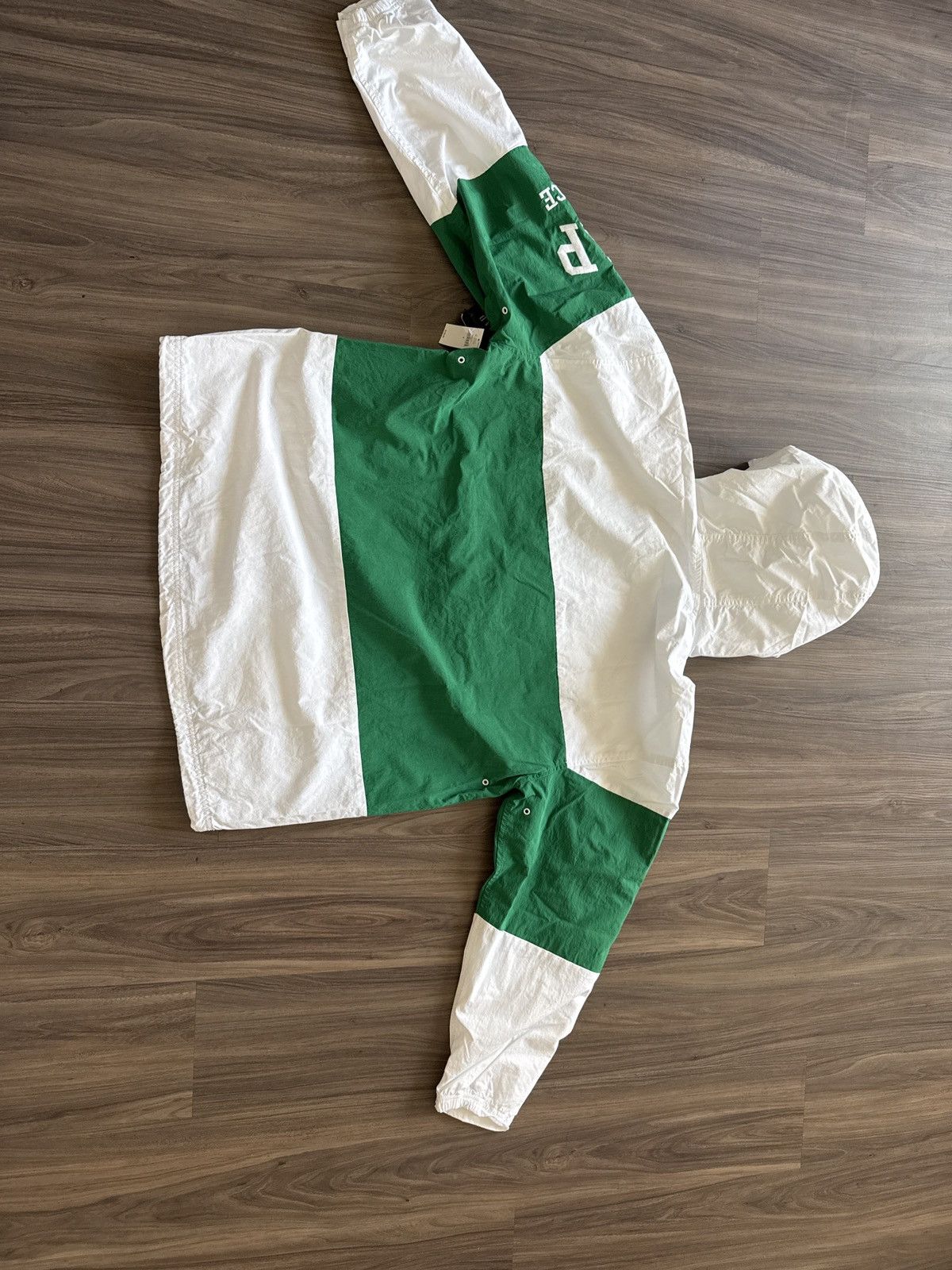 PALACE x Gap Windbreaker /