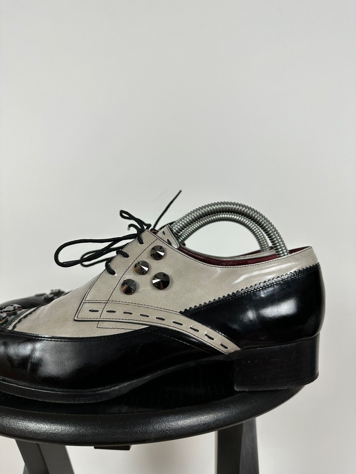 Prada Prada Studded Rhinestone Two-Tone Oxford Dress Leather Shoes Size US 8 / EU 41 - 14 Thumbnail