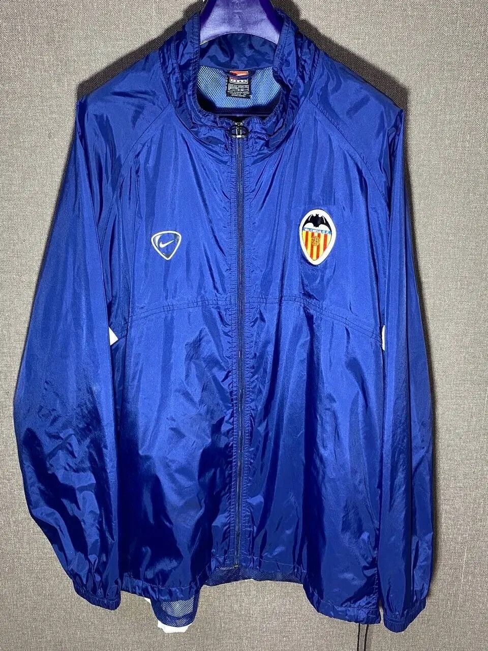 Nike 90s Vintage Nike Team x Valencia CF Mestalla Light Jacket Size US XXL / EU 58 / 5 - 1 Thumbnail