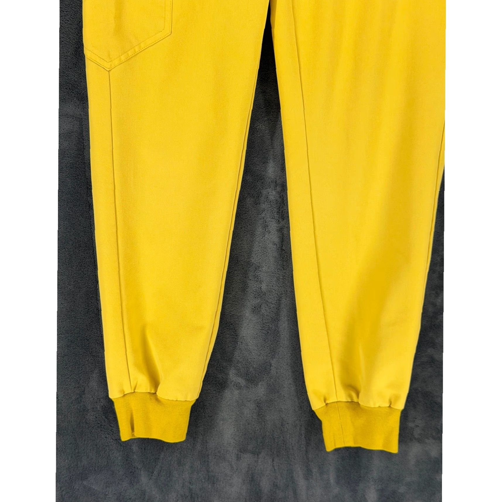 Vintage FIGS Zamor Jogger Scrub Pants Womens Small Yellow Technical Collection W18SW2005 Size 28" / US 6 / IT 42 - 5 Thumbnail