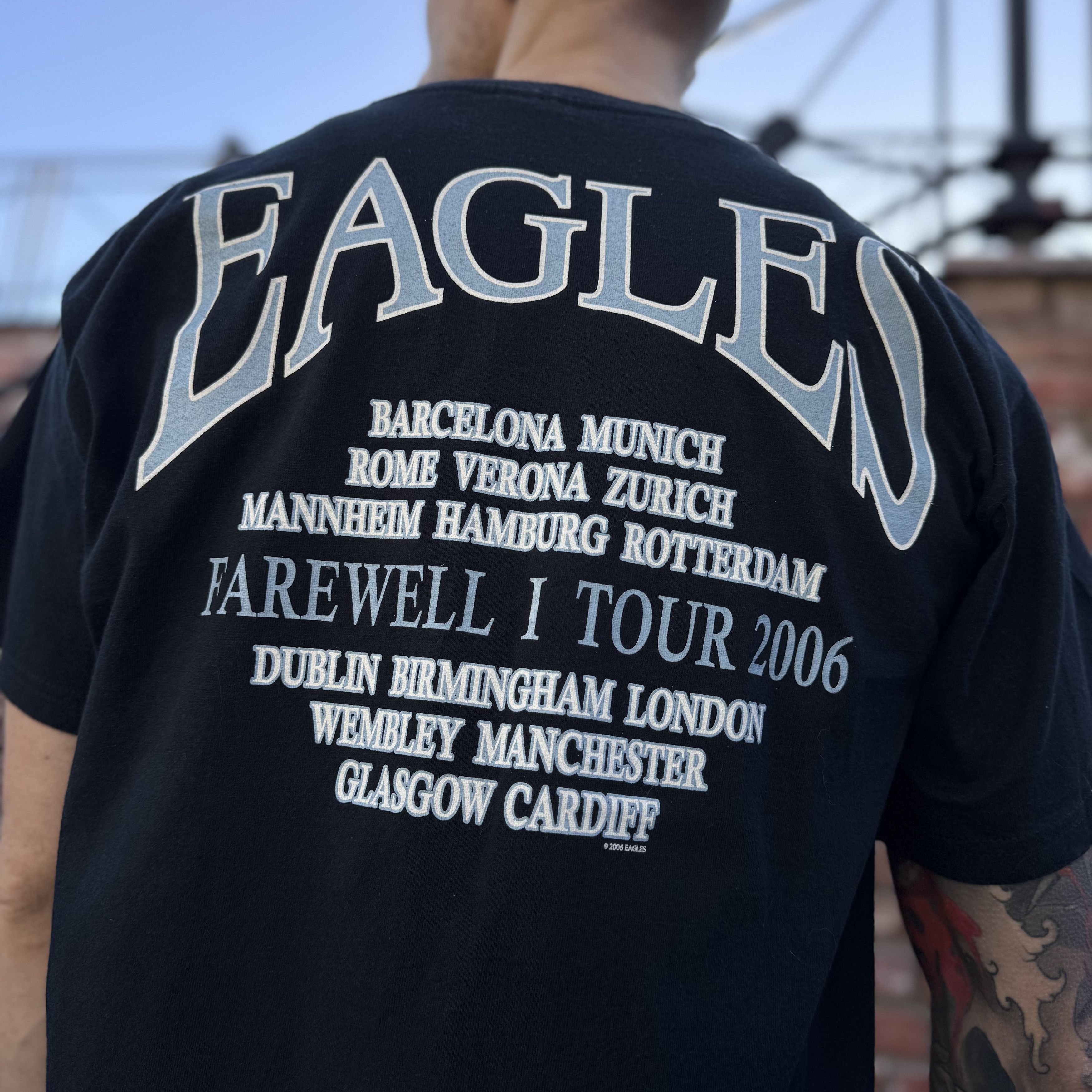 Band Tees × Vintage 🔥HOT DROPS🔥VINTAGE EAGLES BAND HOTEL CALIFORNIA TEE Size US L / EU 52-54 / 3 - 3 Thumbnail