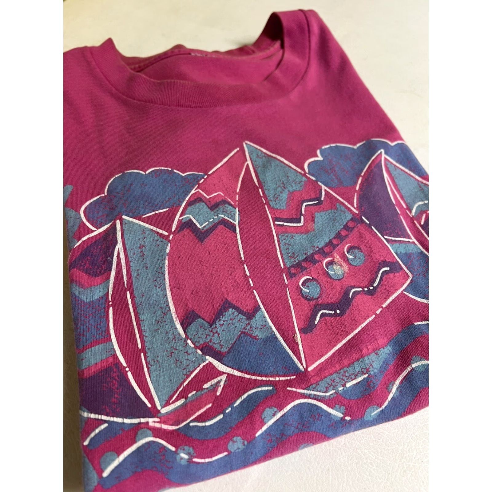 Pinko VINTAGE Garfield Sailboat Cape Cod Pink T-shirt L Unisex Adults Crew Neck Size US L / EU 52-54 / 3 - 6 Thumbnail