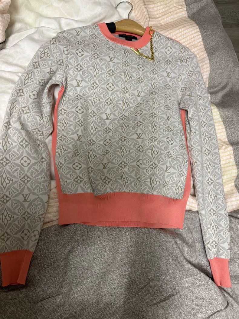 Louis Vuitton Elegant Knit Sweater from Louis Vuitton-dmc Size US M / EU 48-50 / 2 - 1 Thumbnail