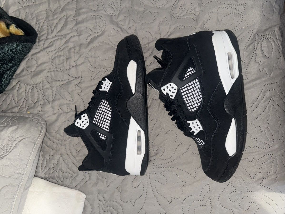 Jordan Brand Jordan 4 white thunder Size US 10 / EU 43 - 4 Thumbnail