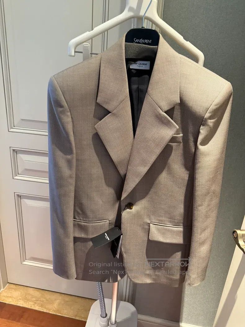 Saint Laurent Paris Saint Laurent Paris Classic light khaki high-shoulder suit Size US S / EU 44-46 / 1 - 3 Thumbnail