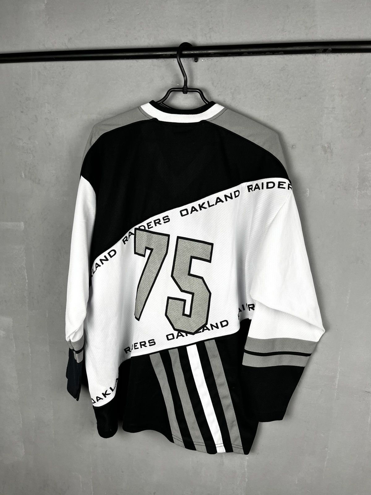 Vintage Oakland Raiders jersey, NFL vintage football, 90s hip hop Size US M / EU 48-50 / 2 - 2 Thumbnail