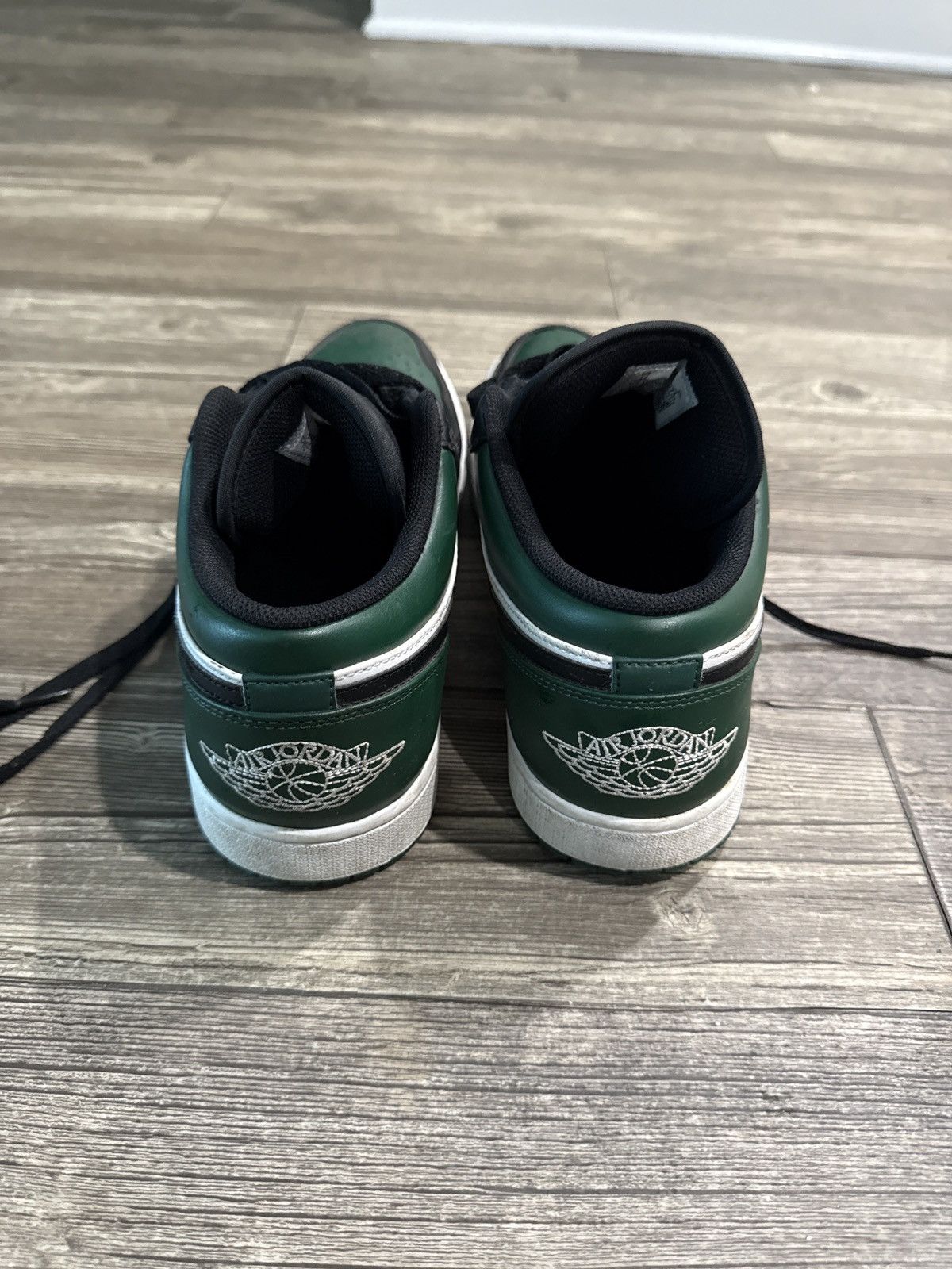 Jordan Brand Air Jordan 1 Low 'Green Toe' Size US 12 / EU 45 - 4 Thumbnail