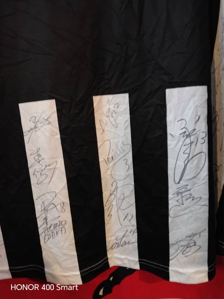 Vintage Vintage juventus jersey signatures player Size US L / EU 52-54 / 3 - 7 Thumbnail