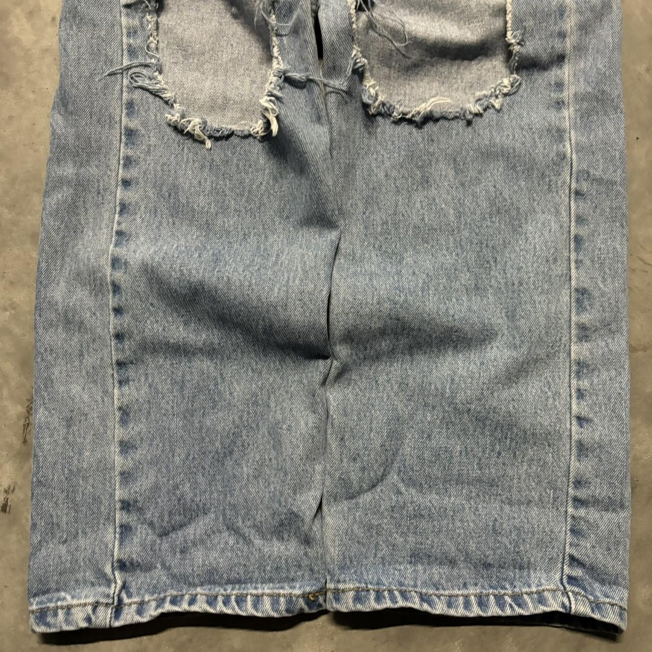 Levi's × Vintage Vintage Y2K/2000s Grunge Levi’s Distressed Light Wash Denim Jeans! Size US 33 - 6 Thumbnail