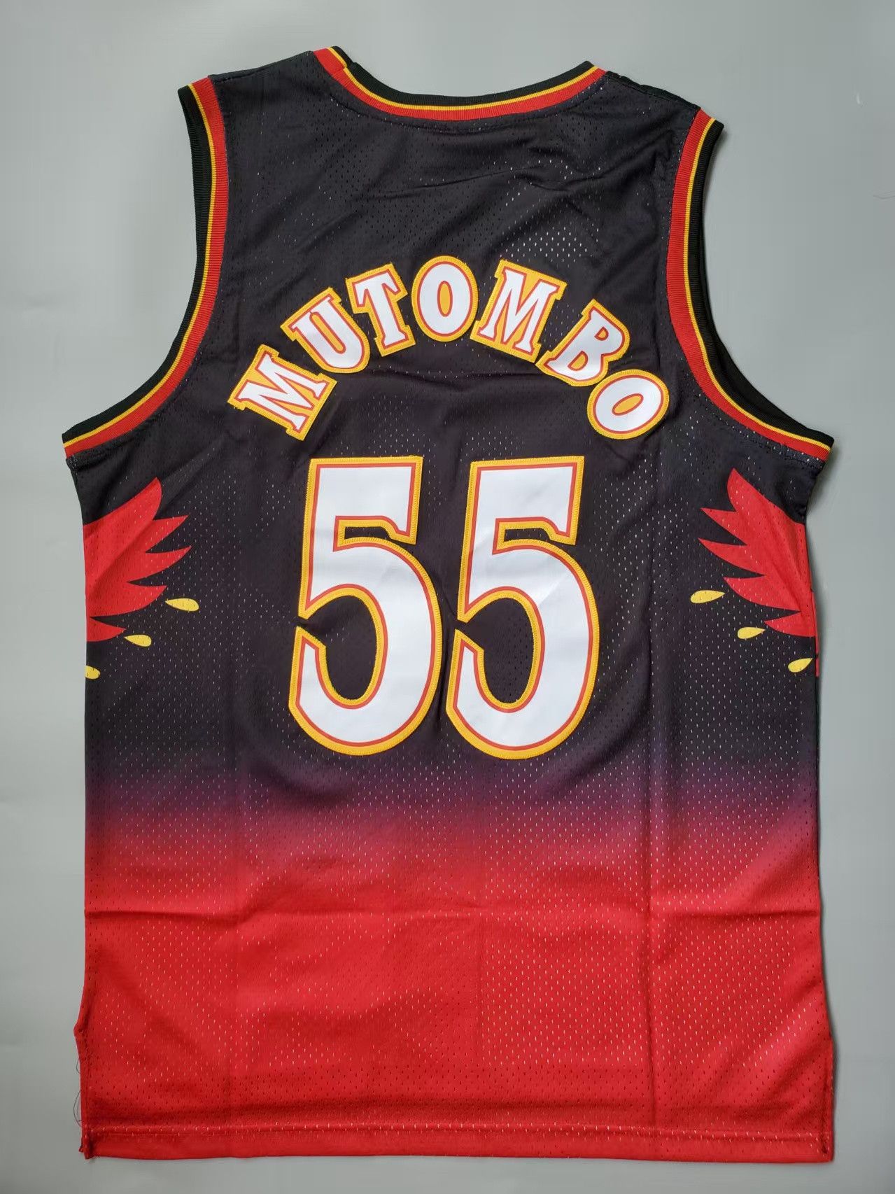 NBA Atlanta Hawks Dikembe Mutombo Jersey Size US XL / EU 56 / 4 - 2 Thumbnail