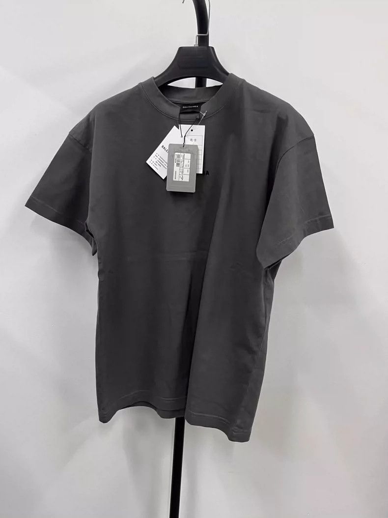 Balenciaga Balenciaga Letter Logo Embroidered Crew Neck T-Shirt Size US XS / EU 42 / 0 - 1 Thumbnail
