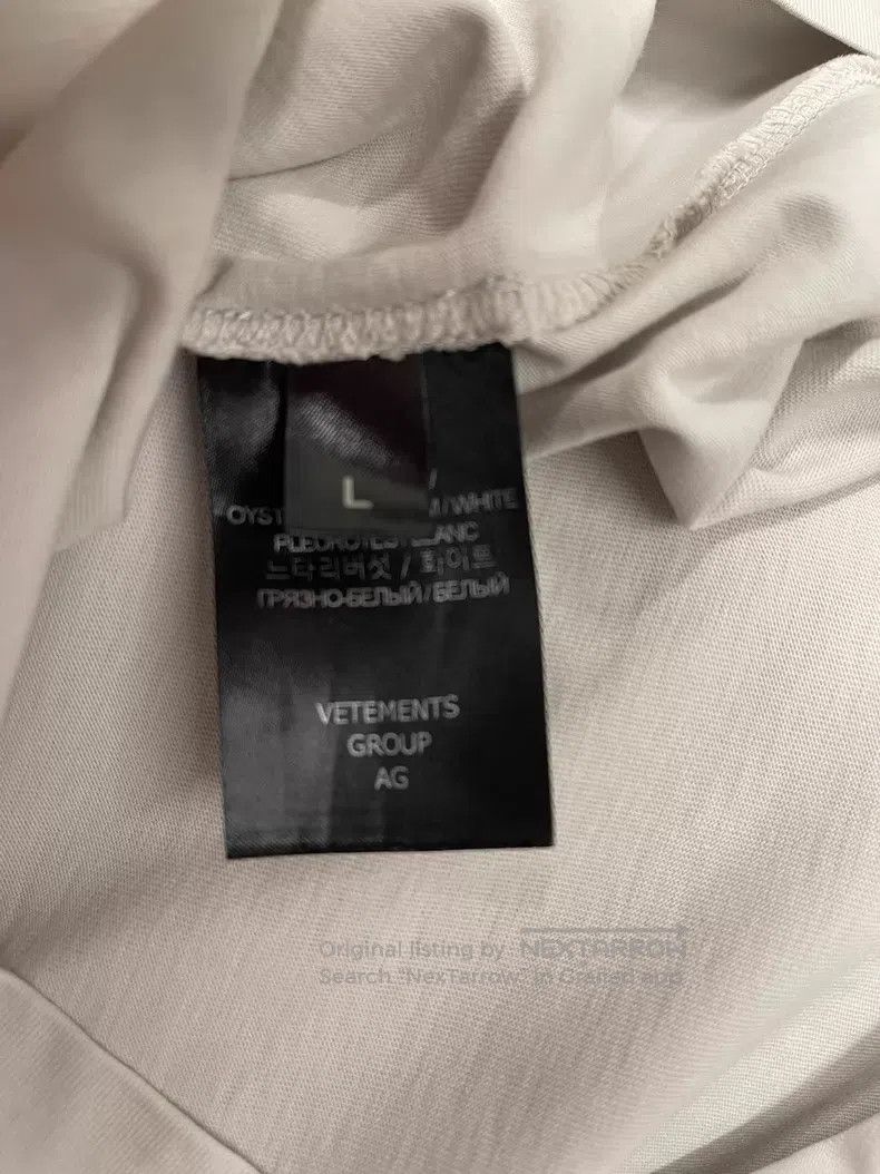 Vetements Vetements Short-sleeved T-shirt with Sanskrit Logo on the Size US L / EU 52-54 / 3 - 8 Thumbnail