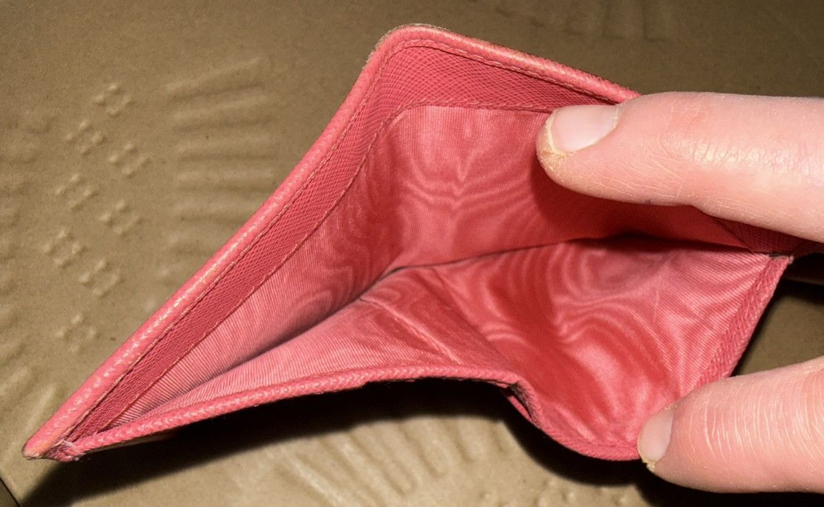 Prada Prada Pink Saffiano tri-fold leather wallet w/ Gold Badge! Size ONE SIZE - 15 Thumbnail