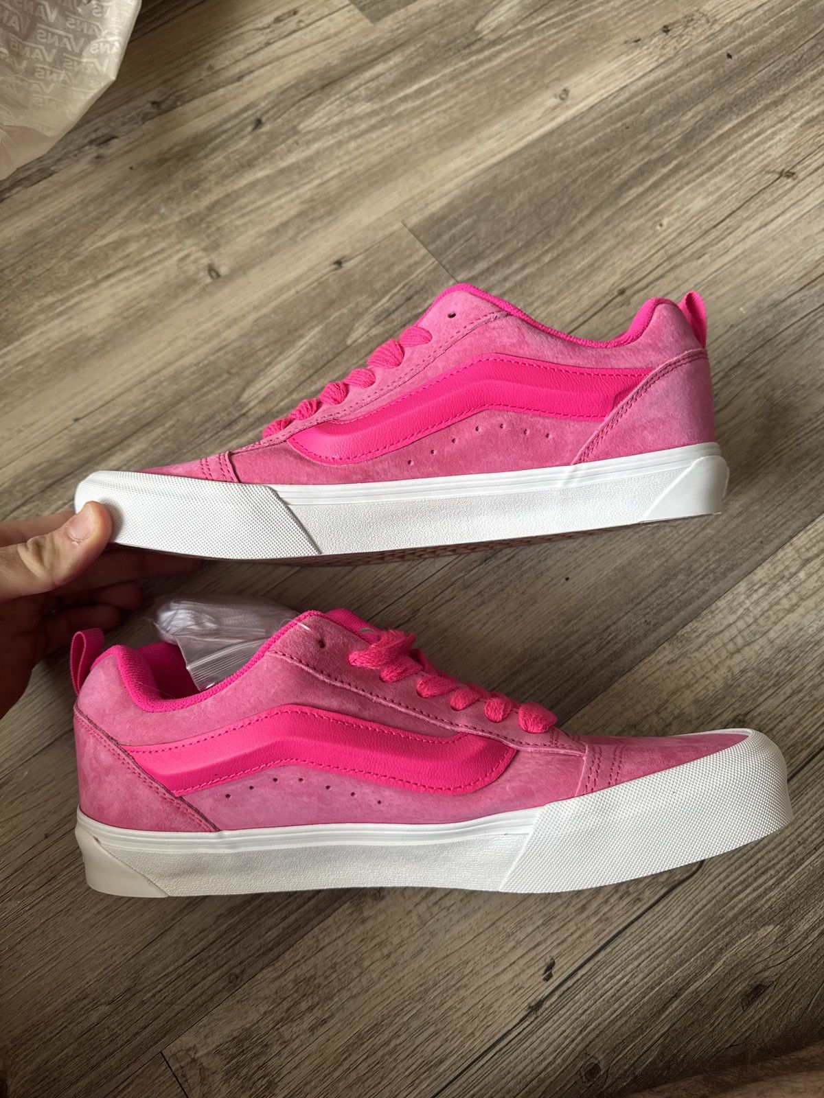 Vans Vans Knu Skool Nubuck Pink Glo Size US 11 / EU 44 - 5 Thumbnail