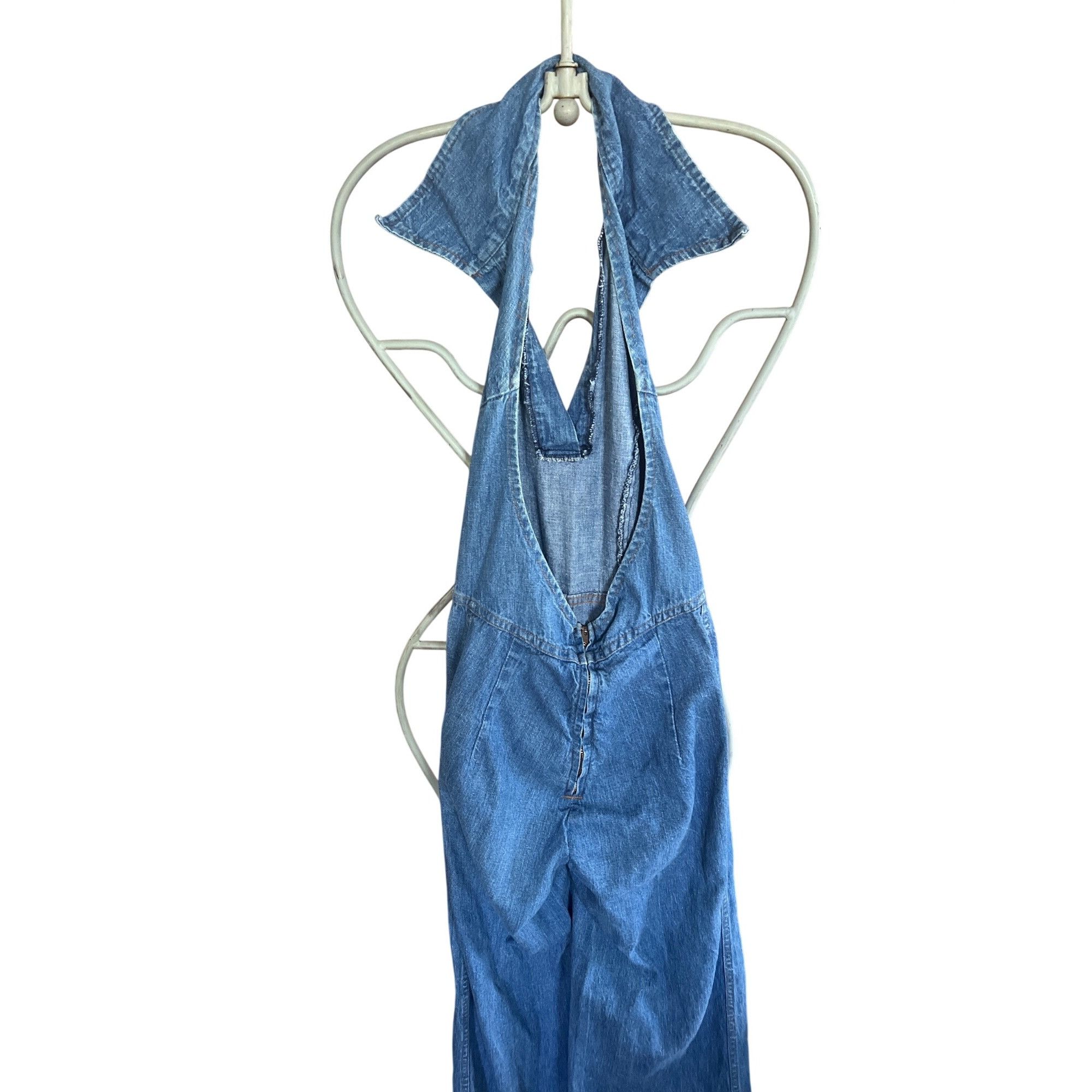Vintage Vintage 70's Denim Halter Jumpsuit With Open Back & Wide-Leg Size 26" / US 2 / IT 38 - 6 Thumbnail