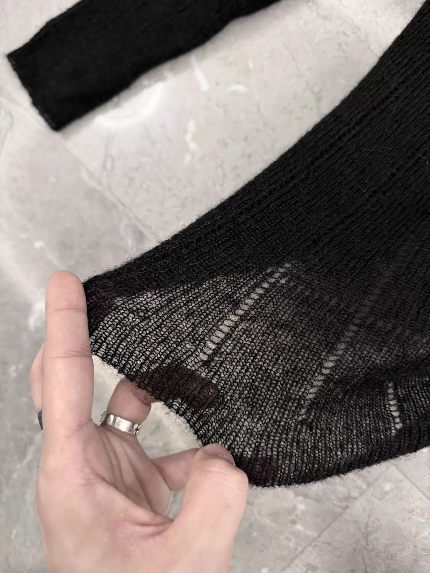 Saint Laurent Paris Saint Laurent SLP Black Cashmere Sweater S MINT Size US S / EU 44-46 / 1 - 3 Thumbnail