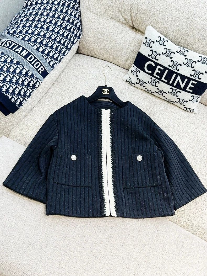 Chanel Chanel 22C Early Spring Vacation Series Solid Color Stripe Size XXS / US 00 / IT 34 - 1 Thumbnail