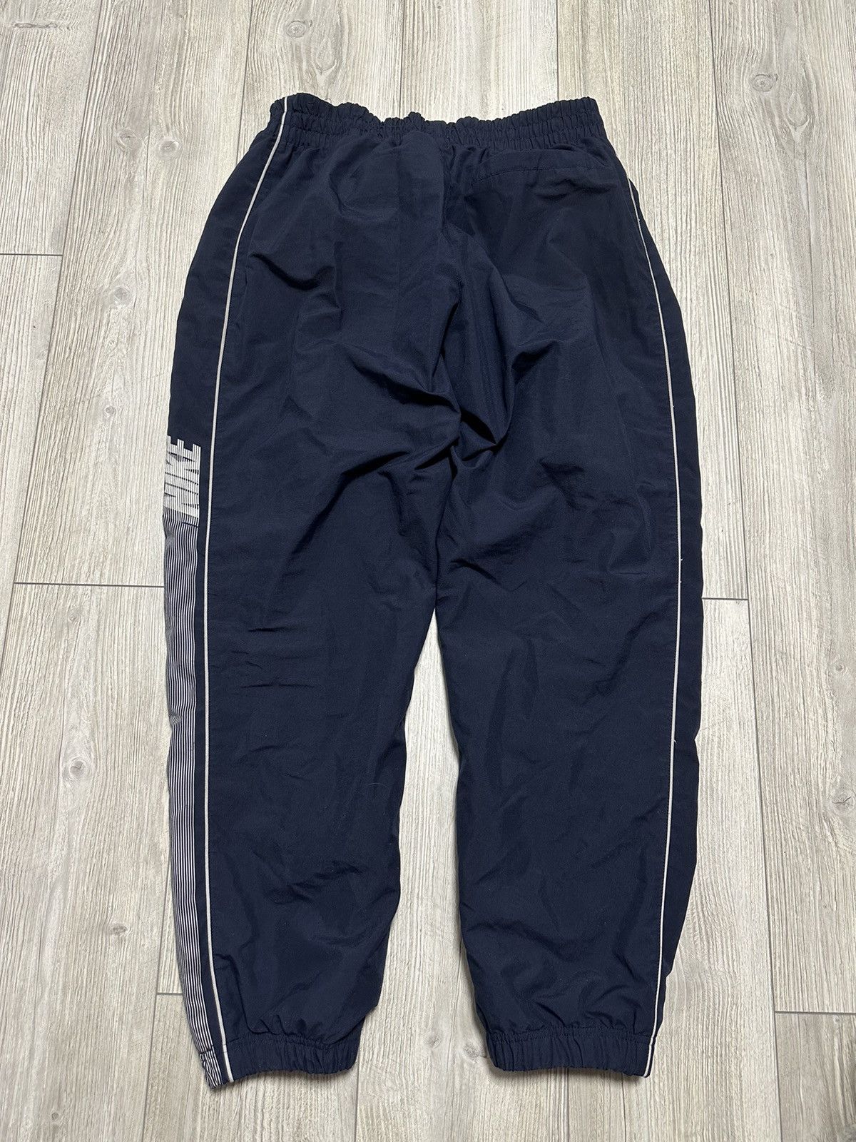 Nike VINTAGE NIKE TRACK PANTS Y2K Baggy Drill Joggers Size US 40 / EU 56 - 7 Thumbnail