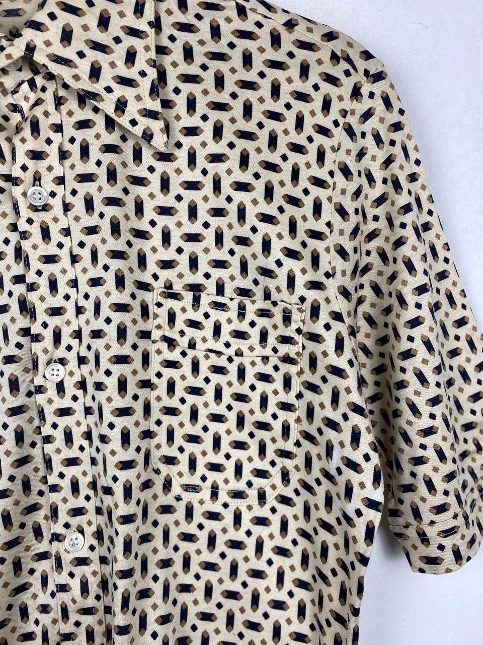 Givenchy vintage retro givenchy shirt very nice design Size US M / EU 48-50 / 2 - 6 Thumbnail