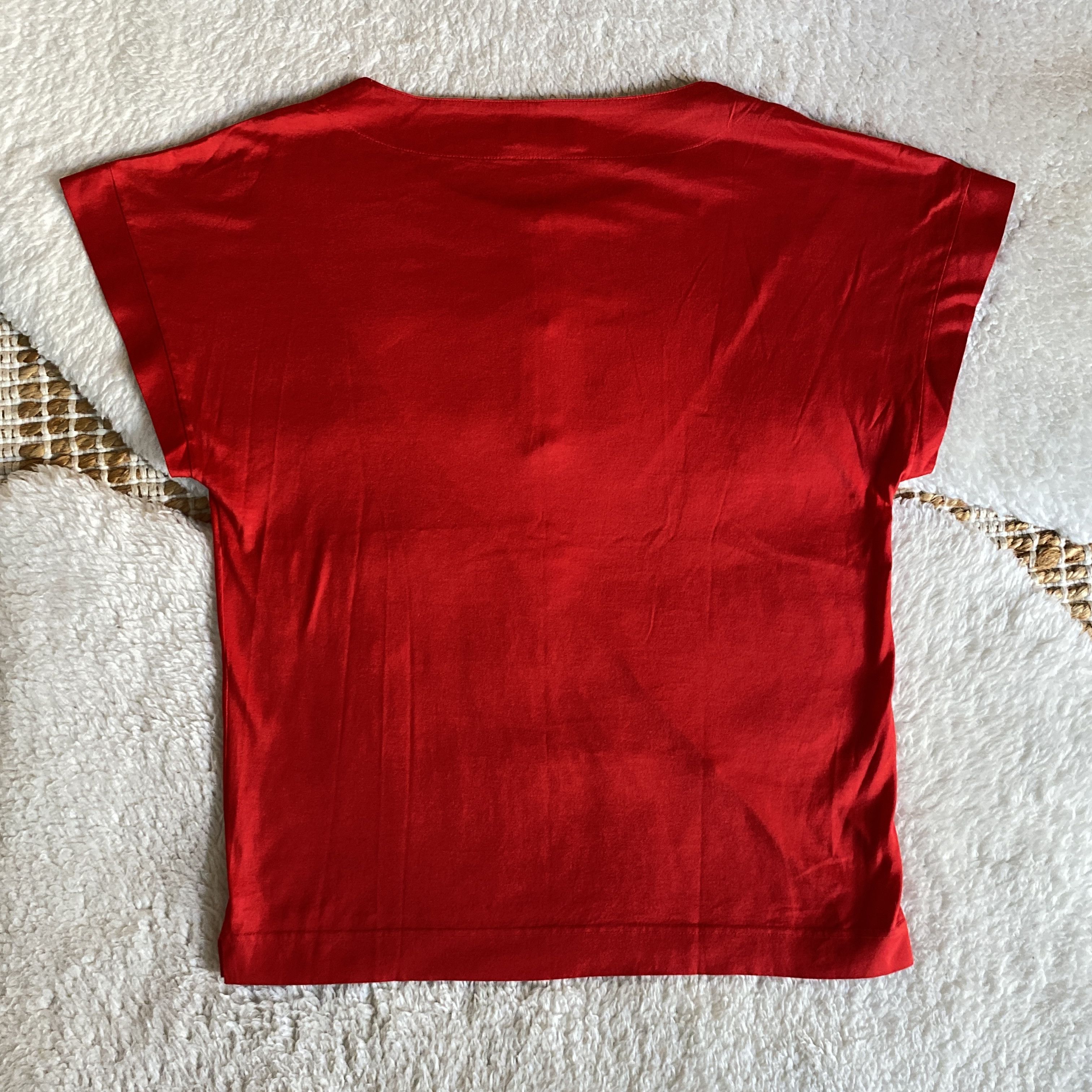 Gucci Vintage Gucci Red Cap Sleeve Henley T-Shirt Size M / US 6-8 / IT 42-44 - 14 Thumbnail