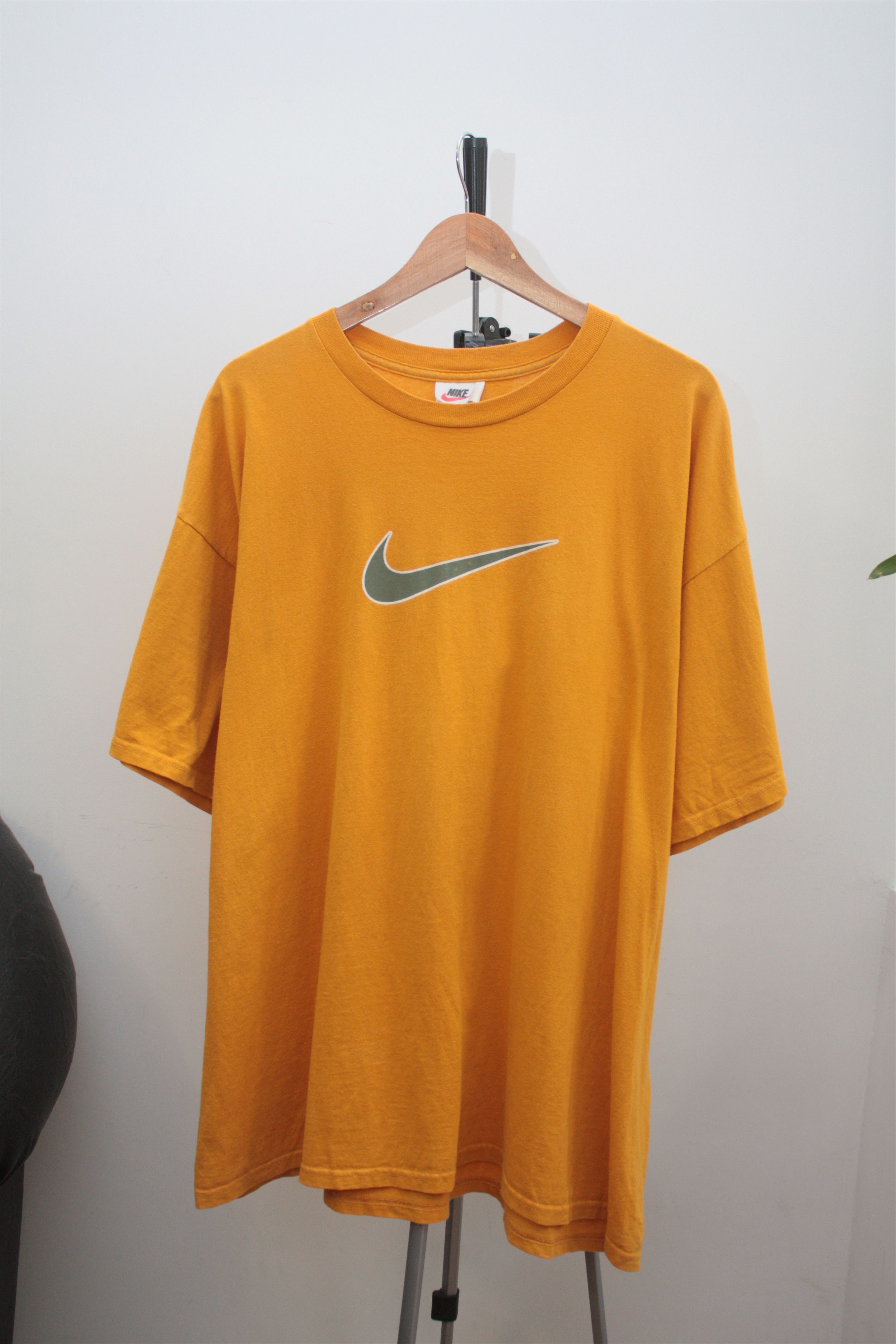 Nike Nike Vintage Yellow Swoosh Tee XL 90s Size US XL / EU 56 / 4 - 2 Thumbnail