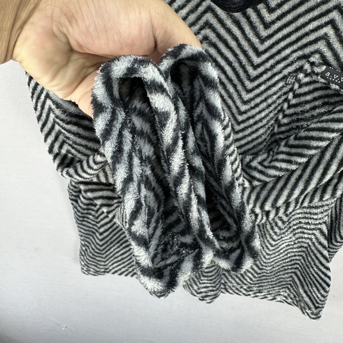 Japanese Brand Vintage A.V.V Homme Pullover Herringbone Fleece Turtle Neck Size US M / EU 48-50 / 2 - 11 Thumbnail