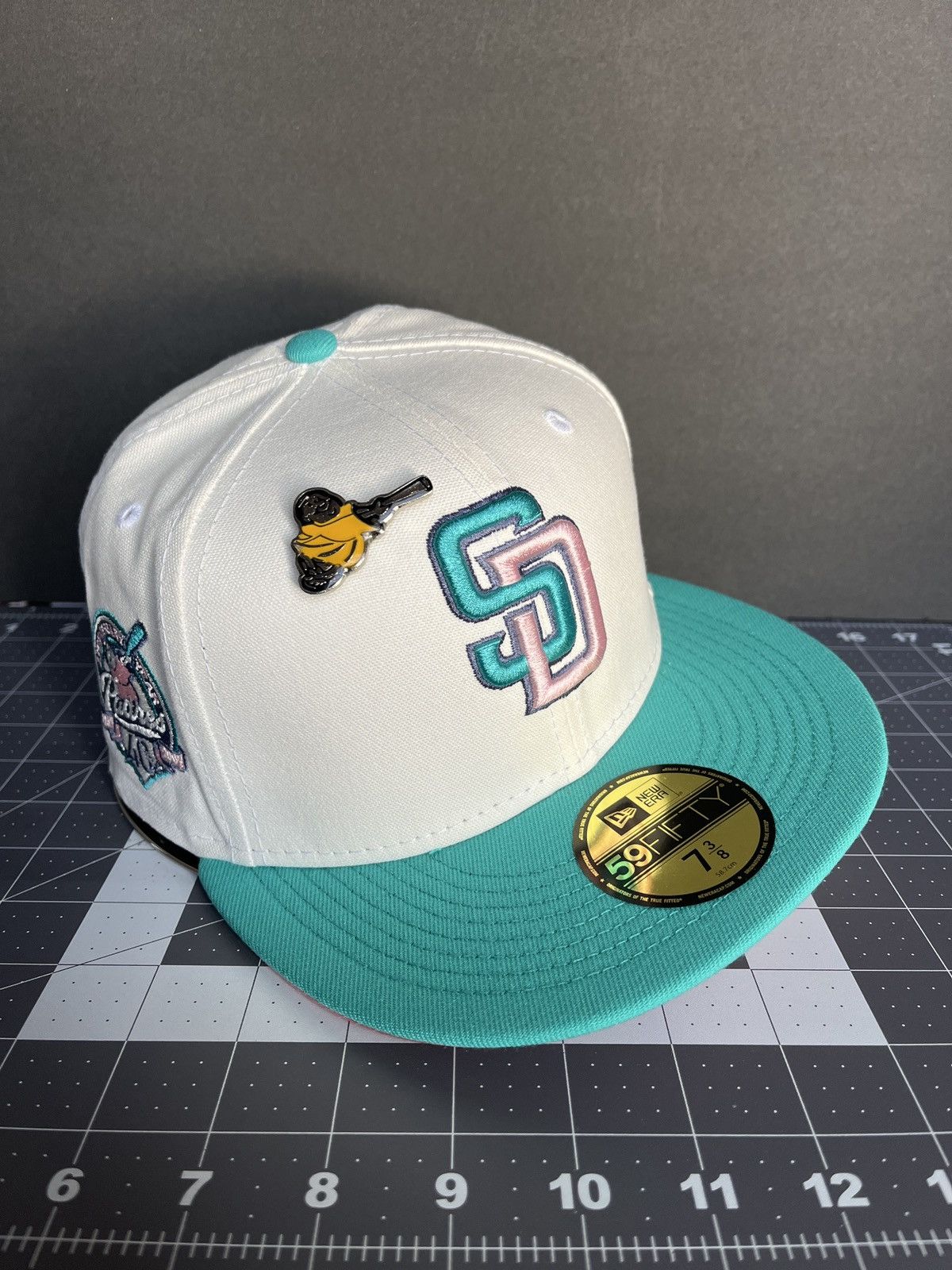 New Era San Diego Padres 7 3/8 59fifty Monaco MLB Size ONE SIZE - 1 Thumbnail