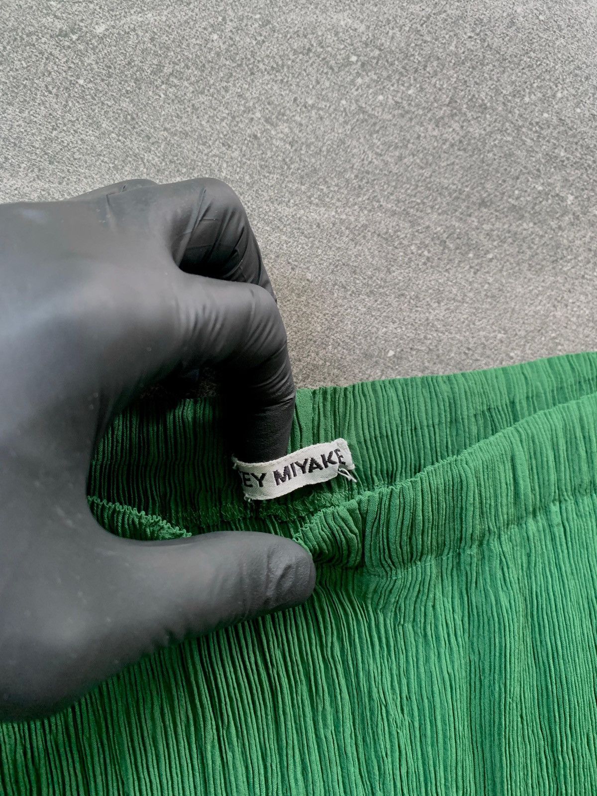 Issey Miyake FREE TAX! Pleats Please Relaxed Pants Size US 30 / EU 46 - 6 Thumbnail