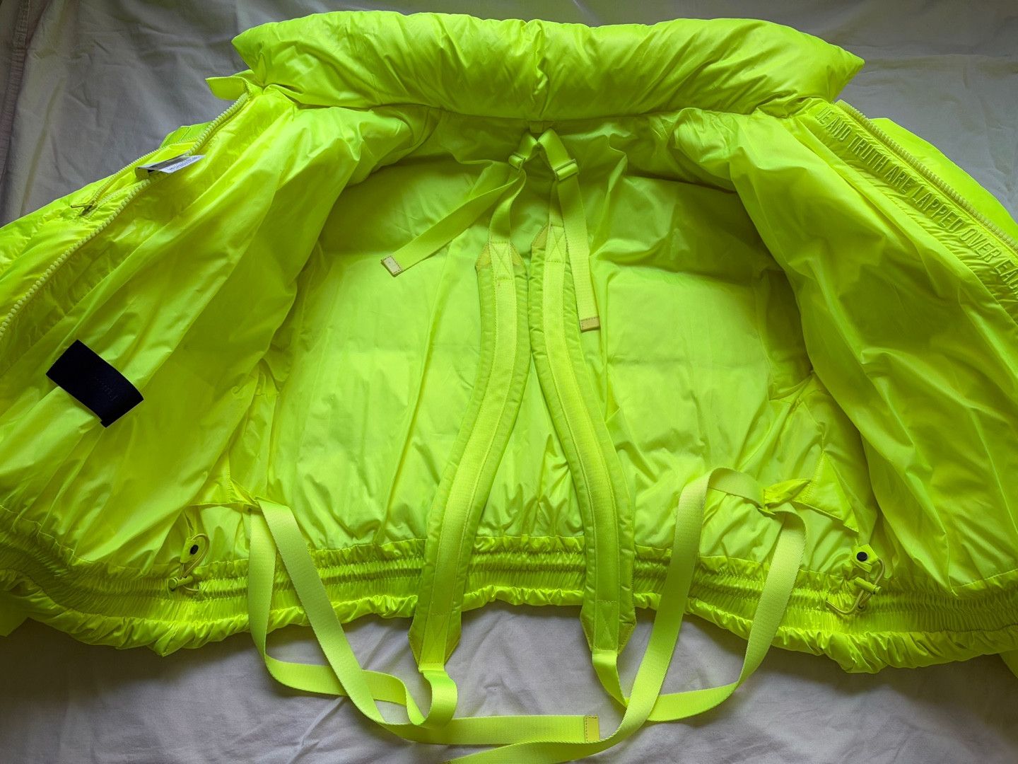 Juun.J JUUN.J Womens Oversized Puffer Down Jacket RARE neon yellow Size XS / US 0-2 / IT 36-38 - 2 Thumbnail
