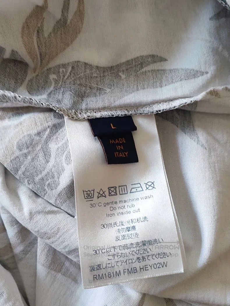 Louis Vuitton Louis Vuitton short sleeves Size US L / EU 52-54 / 3 - 4 Thumbnail