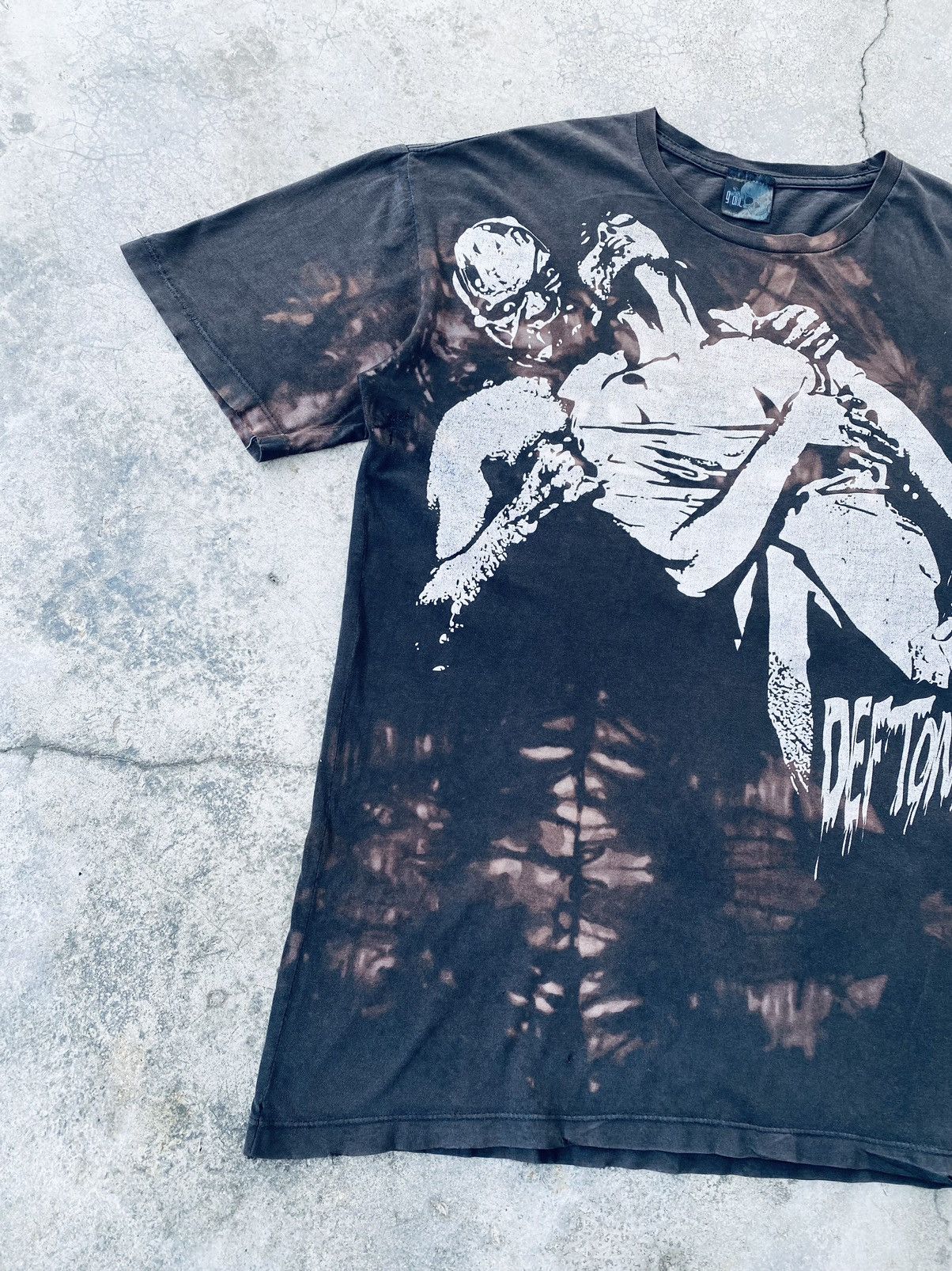 Band Tees Vintage Y2K Deftones Tour Band Thrashed Tees (Altered) Size US L / EU 52-54 / 3 - 6 Thumbnail