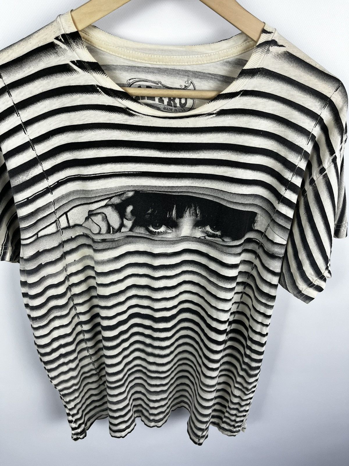 Altru Altru overprint t shirt Size US XL / EU 56 / 4 - 2 Thumbnail