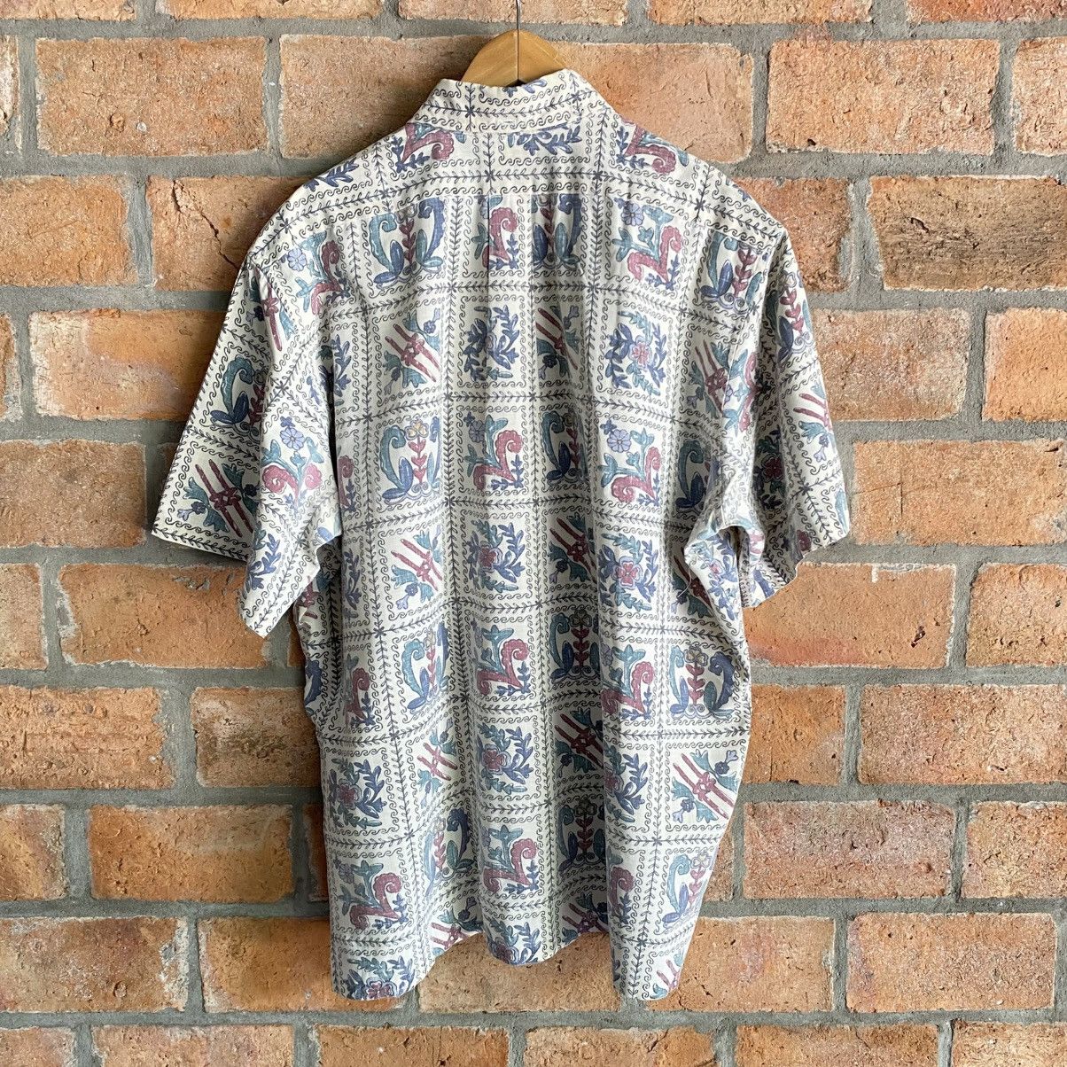 Reyn Spooner Reyn spooner Vintage Tribal Print Shirt Size US L / EU 52-54 / 3 - 3 Thumbnail