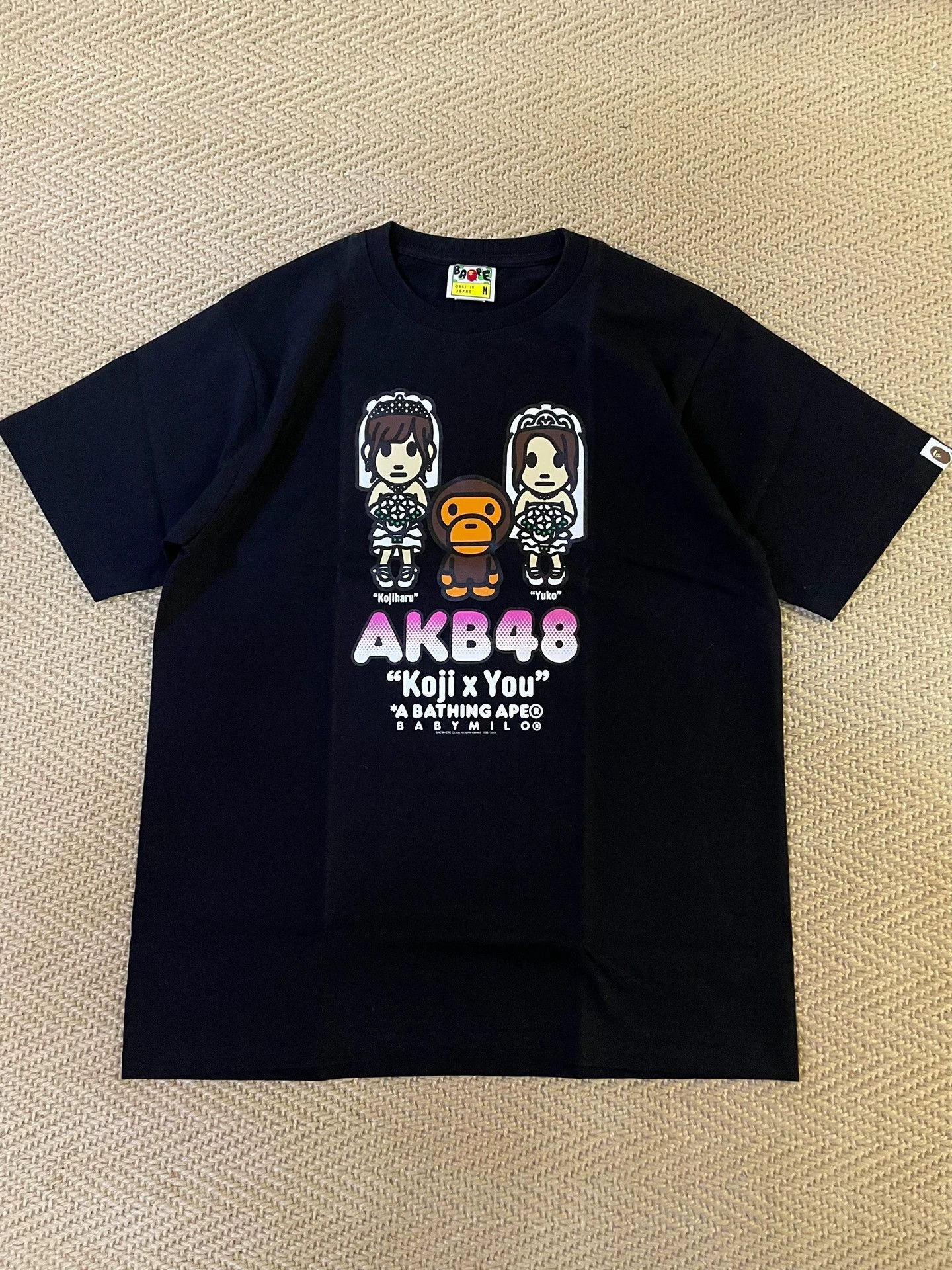 Bape BAPE X AKB48 Yui x Yuko Cartoon Wedding Tee Black M Size M / US 6-8 / IT 42-44 - 1 Thumbnail