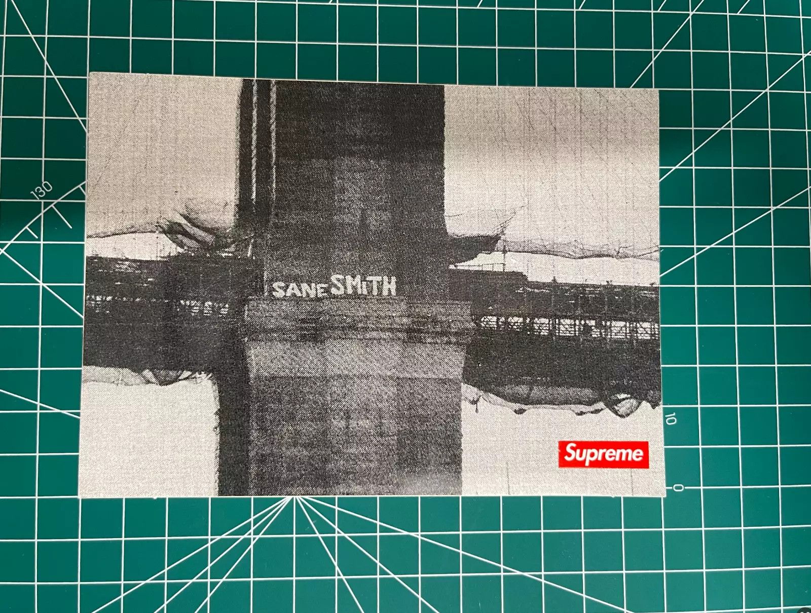 Supreme Supreme Sane Smith Bridge Sticker Size ONE SIZE - 1 Preview