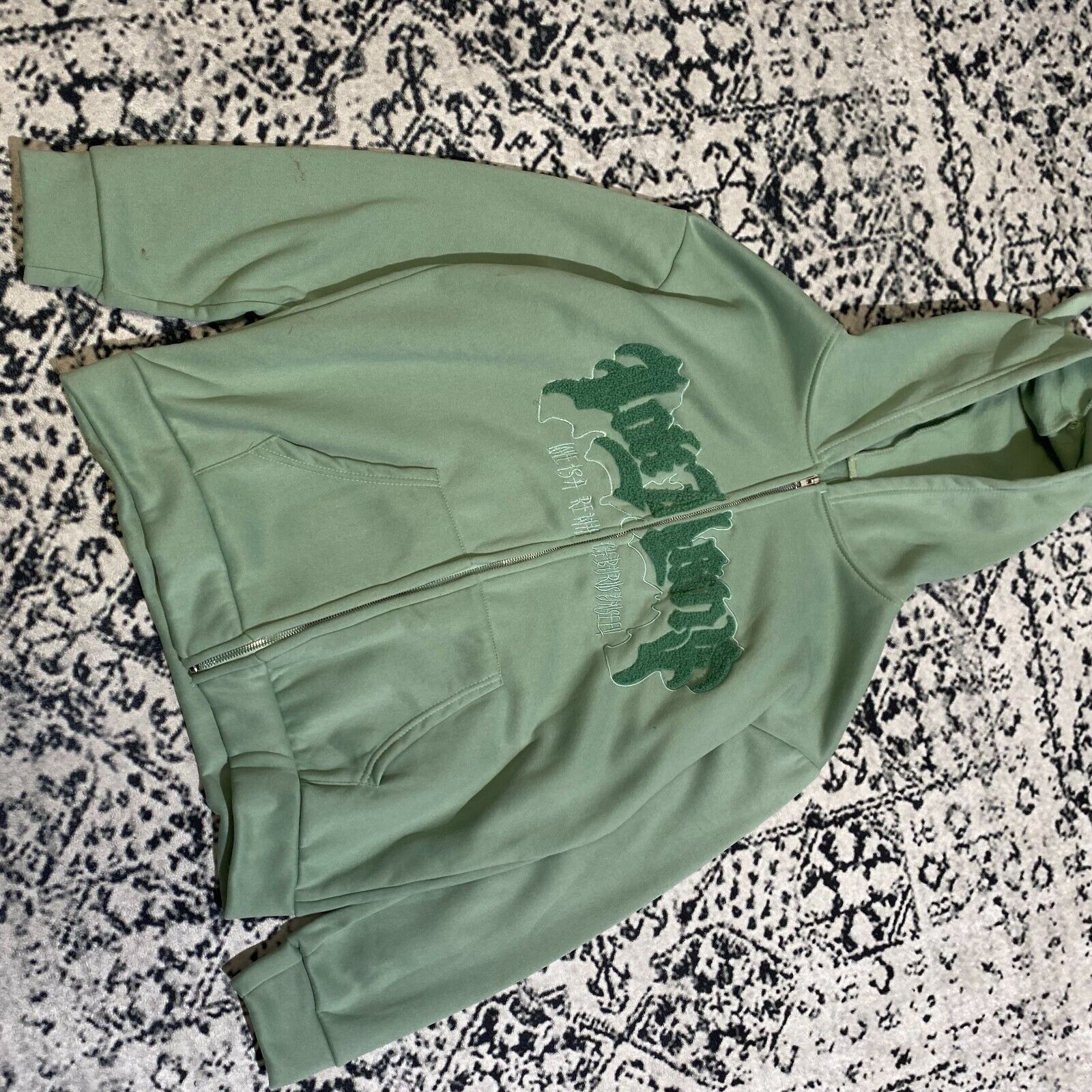 Vintage Vintage Unisex Green Polyester Hoodie Size L Y2K 90s Size US L / EU 52-54 / 3 - 3 Thumbnail