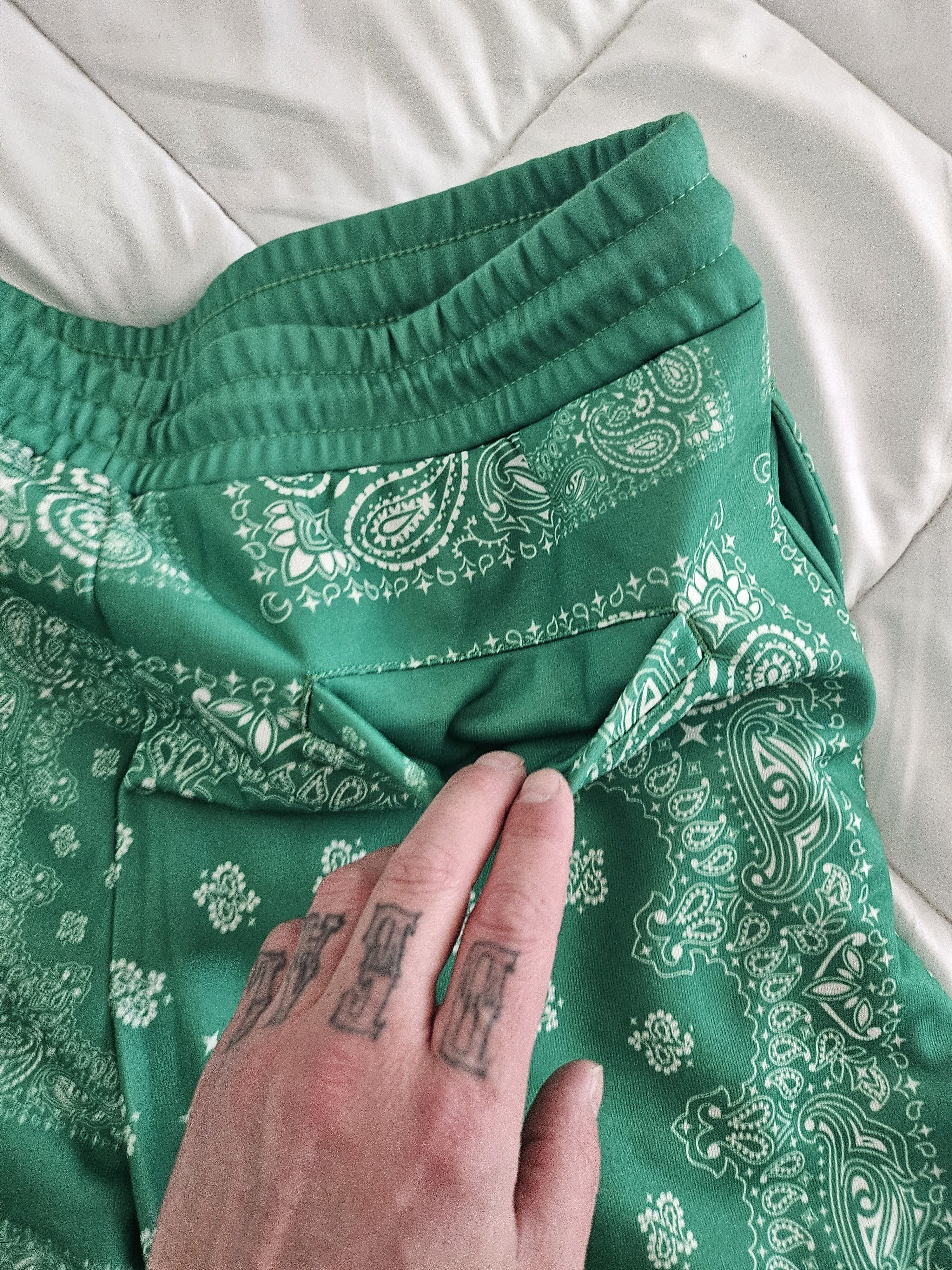 Crooks & Castles Crooks and castle green bandana print shorts Size US 36 / EU 52 - 3 Thumbnail