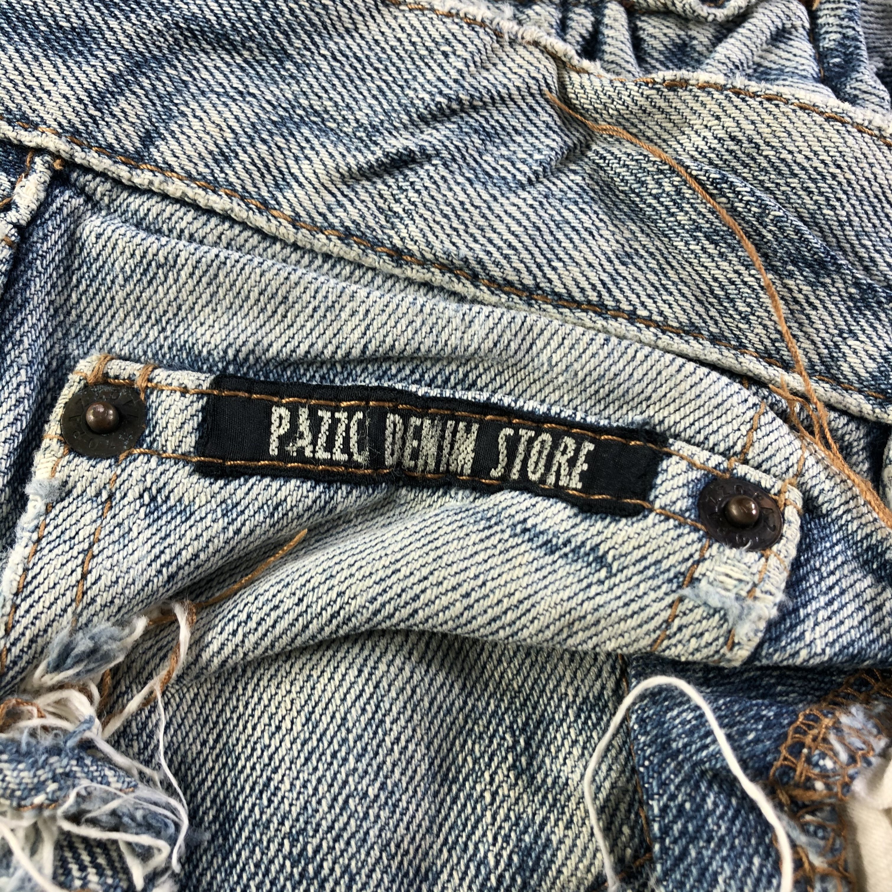 Pazzo Vintage Distress Light Wash Pazzo Jeans-J4018 Size US 33 - 9 Thumbnail