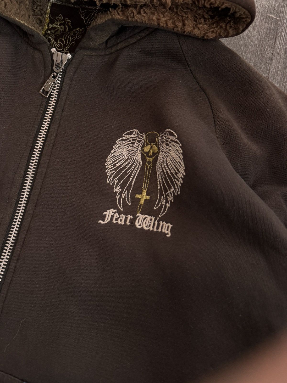 Vintage Y2K Vintage Fear Wing Sunfaded Fur Hoodie Size US L / EU 52-54 / 3 - 5 Thumbnail