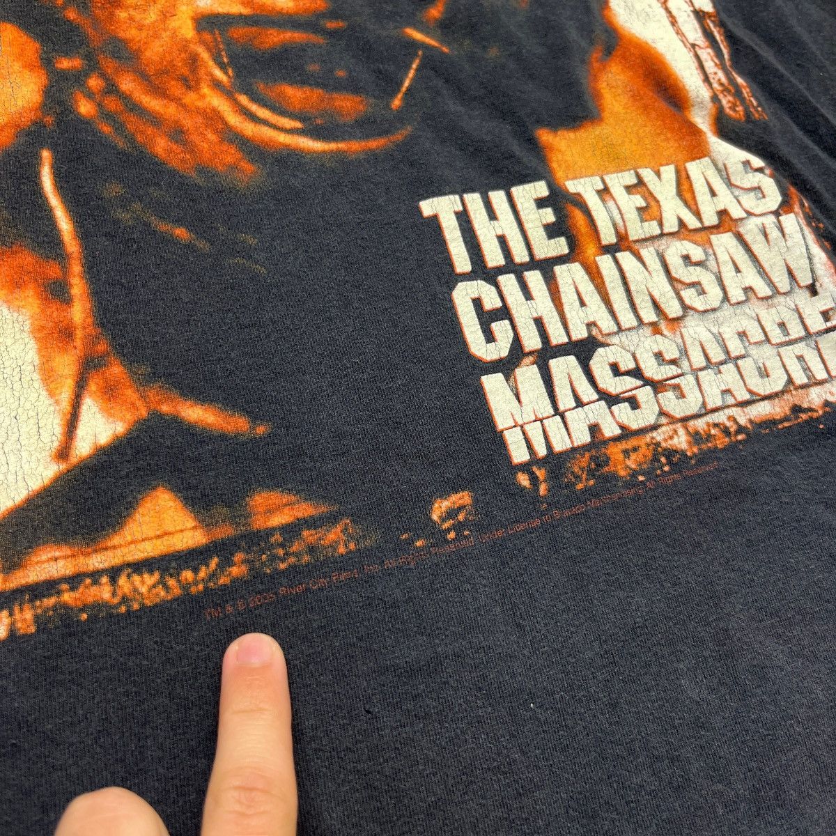 Hanes × Vintage 2005 Texas Chainsaw Massacre Tee Size US L / EU 52-54 / 3 - 3 Thumbnail
