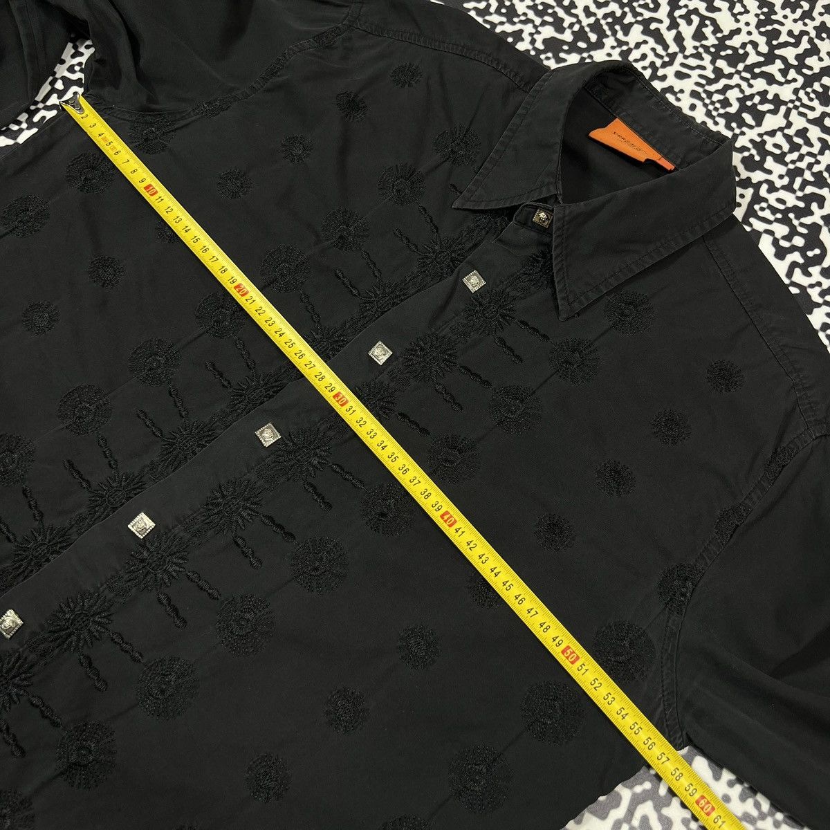 Versace RARE VERSACE DOLM Y2K Vintage Monogram Faded Luxury Shirt Size US XL / EU 56 / 4 - 19 Thumbnail