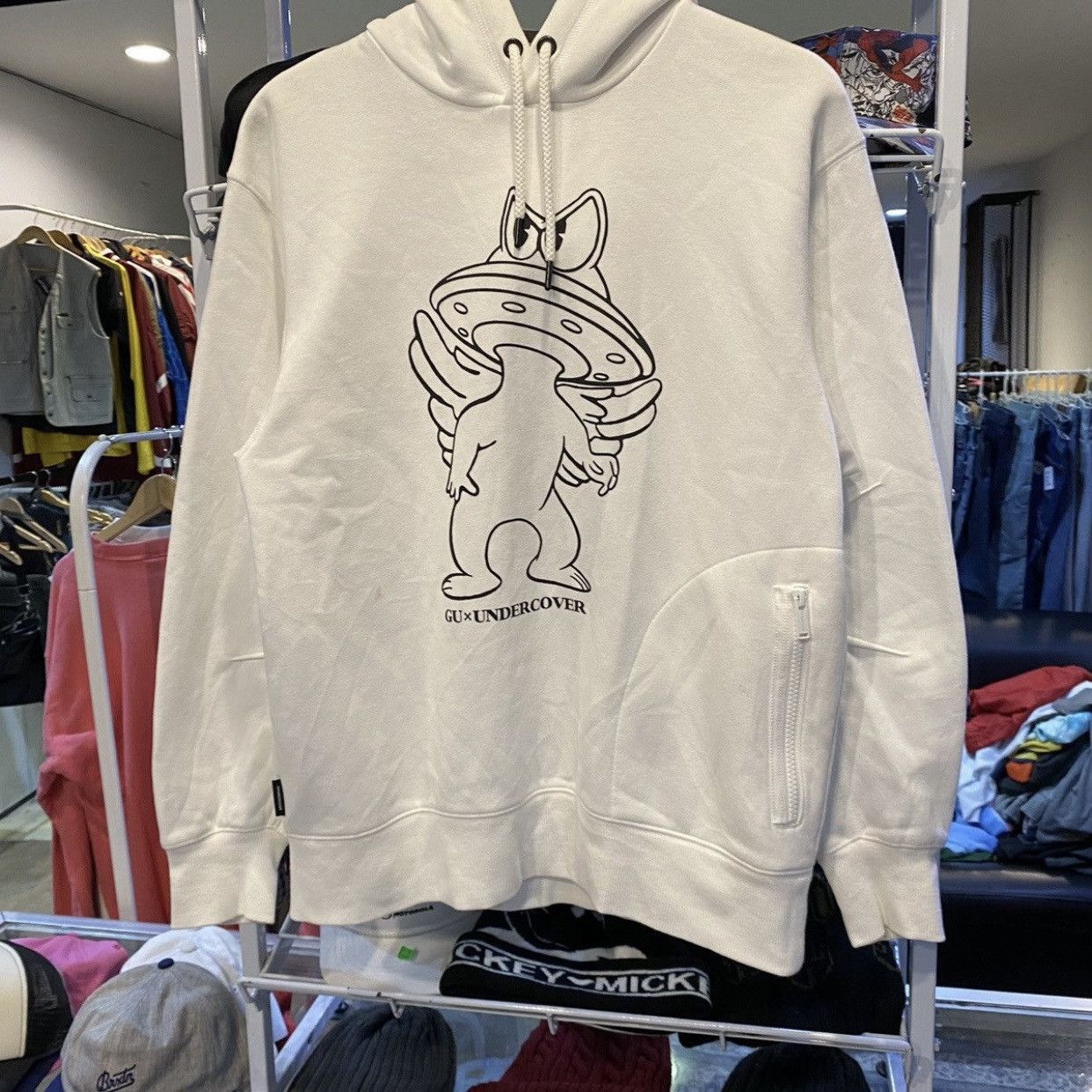 GU × Undercover GU UNDERCOVER White Alien Hoodie Size US S / EU 44-46 / 1 - 4 Thumbnail
