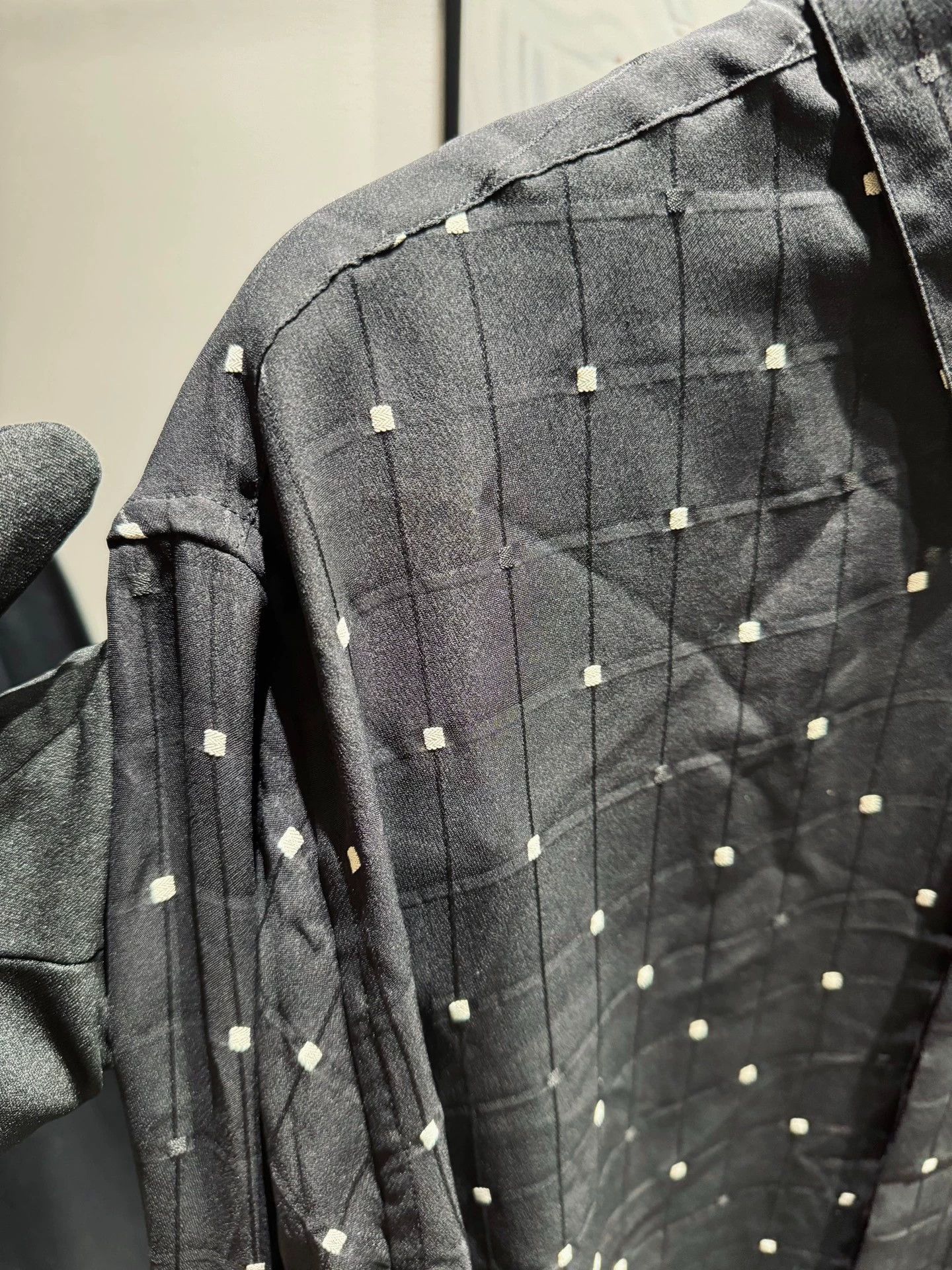 Saint Laurent Paris Saint Laurent SLP 20FW Silk Shirt 40 M Rare Near Mint Size US M / EU 48-50 / 2 - 2 Thumbnail