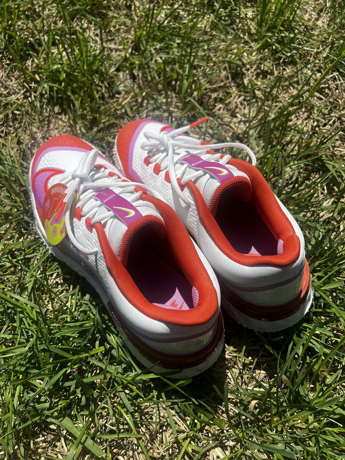Nike NEW Nike size 10.5 Womens Alpha Huarache Elite 4 Turf Cleats Size US 10.5 / IT 40.5 - 8 Thumbnail