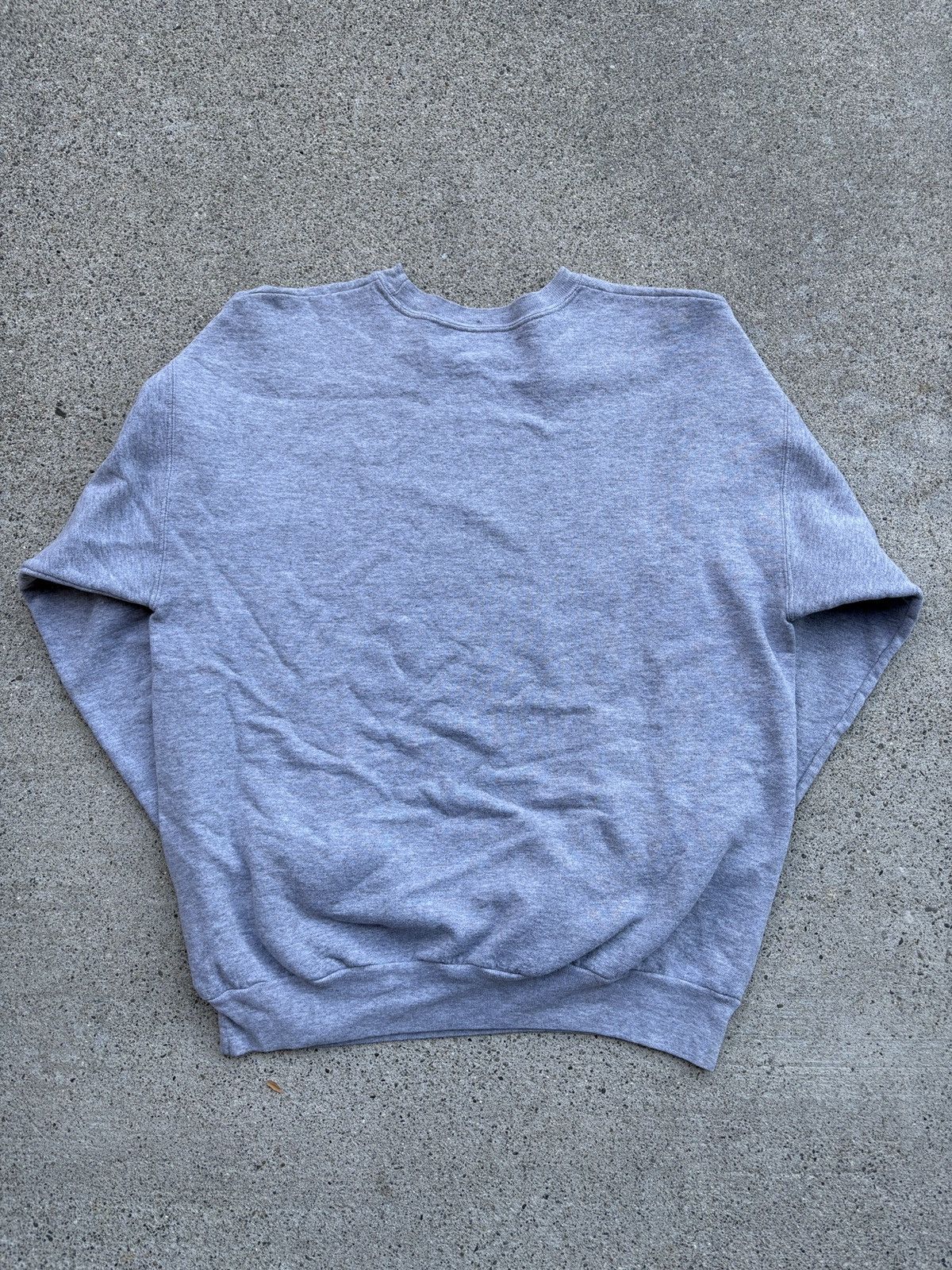 Disney 2000s Mickey Mouse Disneyland Hanes Grey Crewneck Sweatshirt Size US M / EU 48-50 / 2 - 2 Thumbnail