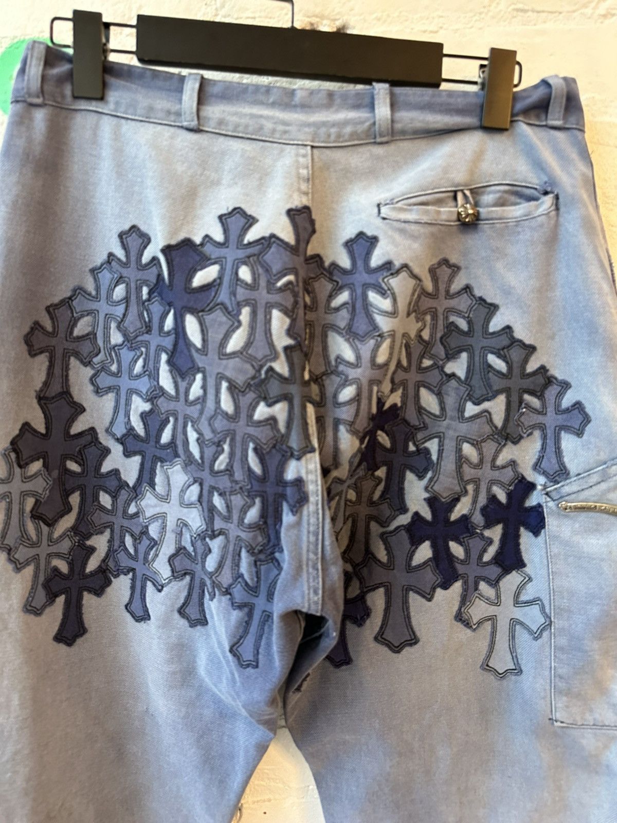 Chrome Hearts Chrome Hearts BEST WASH 100 CROSS FLOOD CROSS JEANS 31 32 Size US 31 - 7 Thumbnail