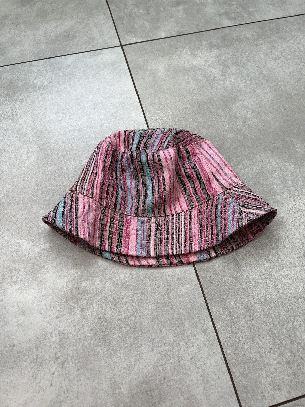 image of Christian Dior Monsieur x Vintage Christian Dior Paris Multicolor Vintage Bucket Hat in Pink, Men's