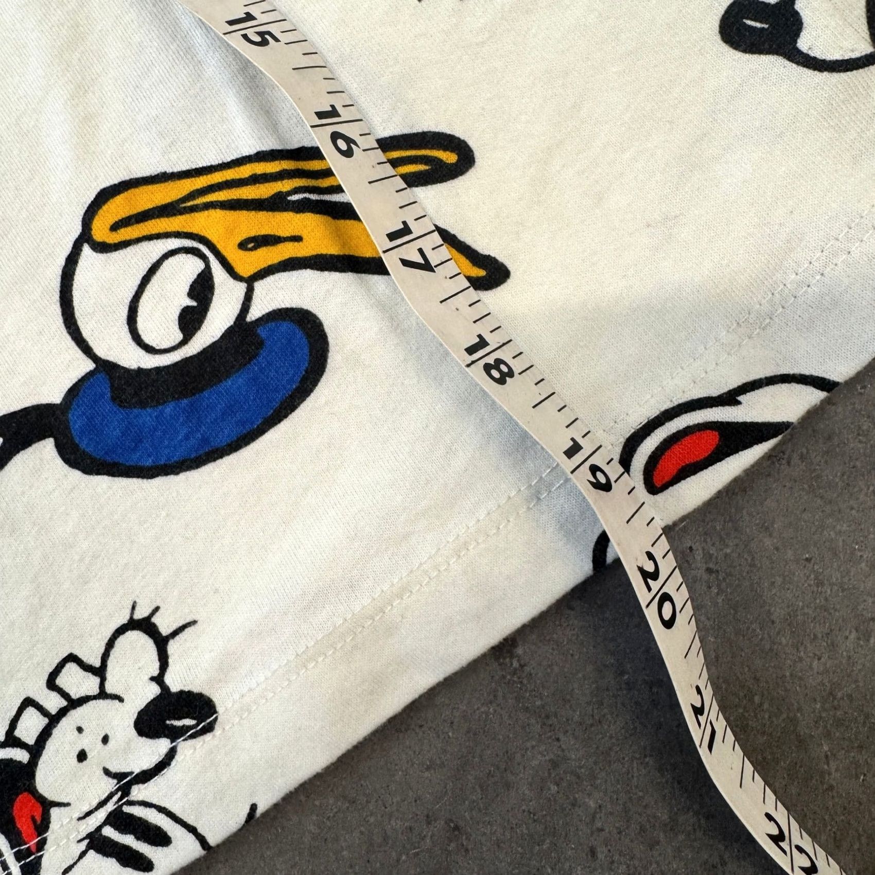 Disney VINTAGE Disney Mickey & Friends AOP Graphic Short Sleeve XS Ivory Shirt Womens XS Miami? Size 26" / US 2 / IT 38 - 5 Thumbnail