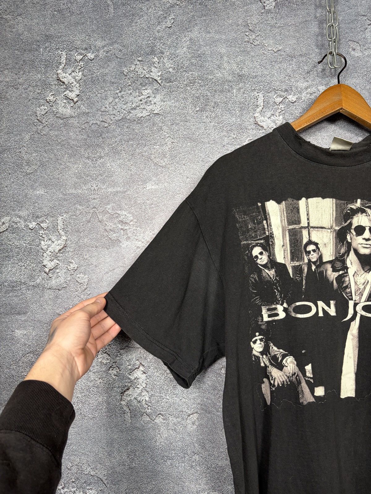Band Tees Vintage Bon Jovi 1992 Keep the Faith Band T-shirt Tee Size US XL / EU 56 / 4 - 7 Thumbnail